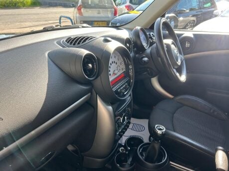Mini Countryman 1.6 Cooper D Euro 5 (s/s) 5dr 32