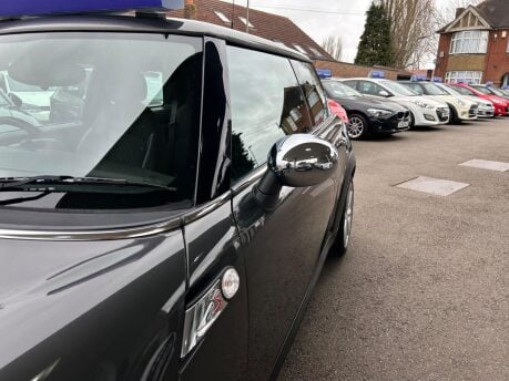 Mini Hatch COOPER SD 16