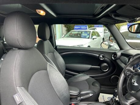Mini Hatch COOPER SD 25