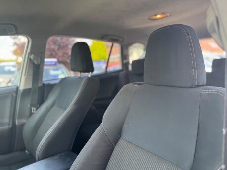 Toyota Rav4 2.2 D-CAT Icon Auto 4WD Euro 5 5dr 31