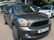 Mini Countryman ONE 5