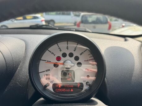 Mini Countryman ONE 9