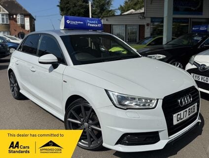 Audi A1 SPORTBACK TDI BLACK EDITION