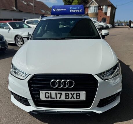 Audi A1 SPORTBACK TDI BLACK EDITION 2
