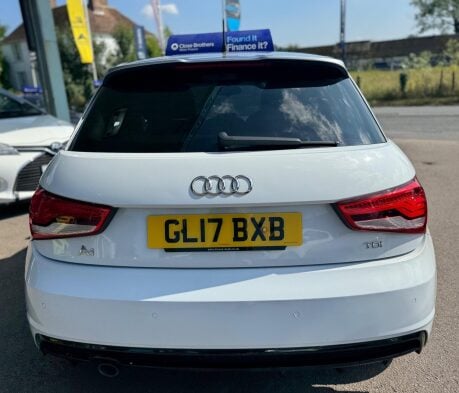 Audi A1 SPORTBACK TDI BLACK EDITION 6