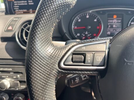 Audi A1 SPORTBACK TDI BLACK EDITION 22