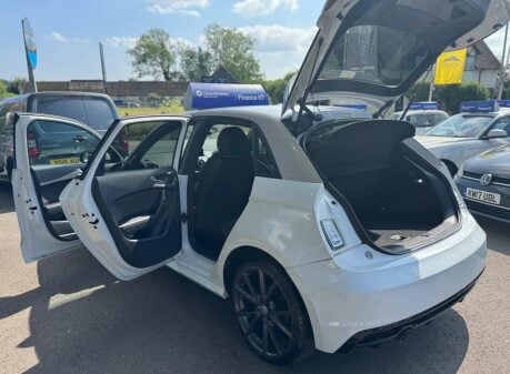 Audi A1 SPORTBACK TDI BLACK EDITION 36