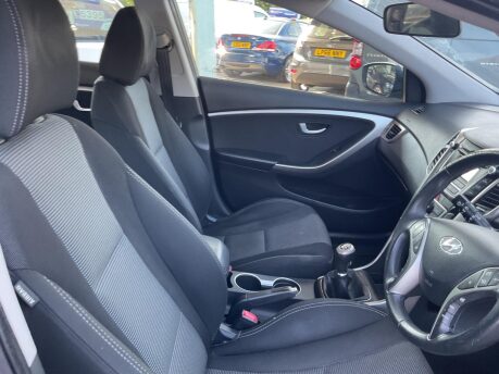 Hyundai i30 ACTIVE 9