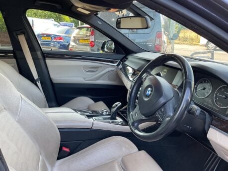 BMW 5 Series 520D M SPORT 11