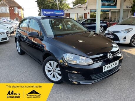 Volkswagen Golf SE TDI BLUEMOTION TECHNOLOGY 1