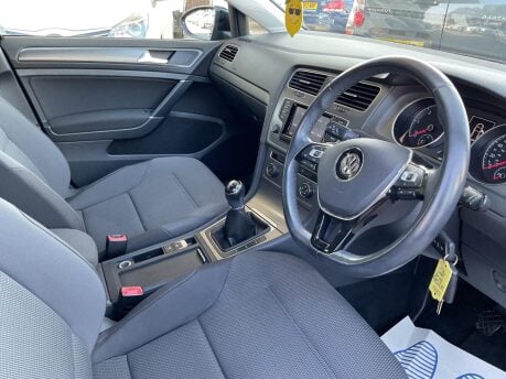 Volkswagen Golf SE TDI BLUEMOTION TECHNOLOGY 23
