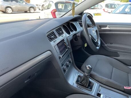 Volkswagen Golf SE TDI BLUEMOTION TECHNOLOGY 30