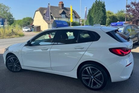 BMW 1 Series 118I SPORT 4