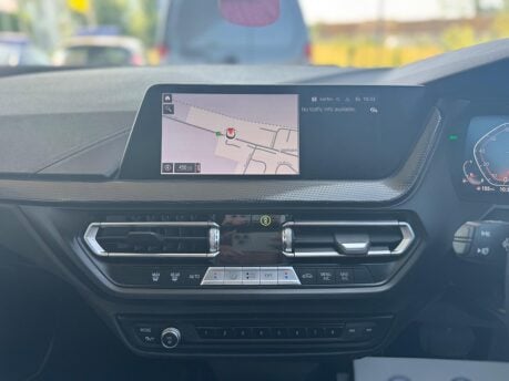 BMW 1 Series 118I SPORT 25