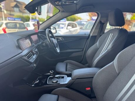 BMW 1 Series 118I SPORT 33