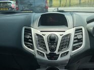 Ford Fiesta ZETEC 15