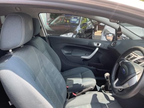Ford Fiesta ZETEC 16