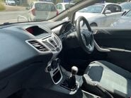 Ford Fiesta ZETEC 22