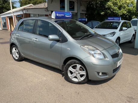 Toyota Yaris TR VVT-I MM 7
