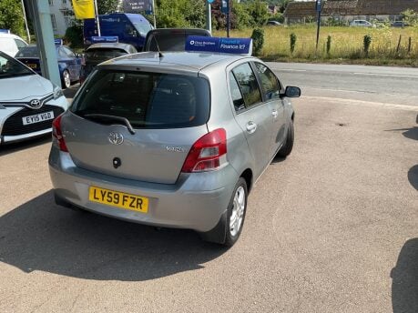Toyota Yaris TR VVT-I MM 13