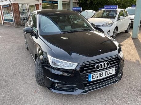 Audi A1 TFSI BLACK EDITION NAV 7