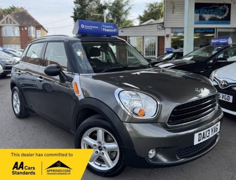 Mini Countryman ONE 1