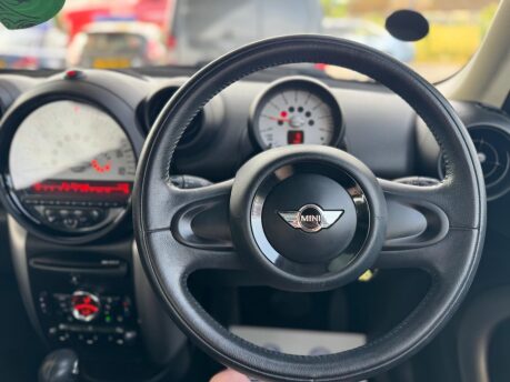 Mini Countryman ONE 21