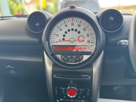 Mini Countryman ONE 22