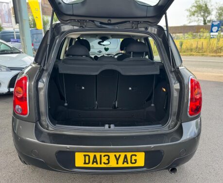 Mini Countryman ONE 32