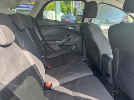 Ford Focus ZETEC EDITION TDCI 6