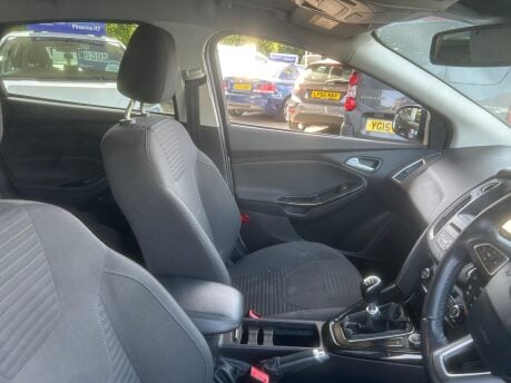 Ford Focus TITANIUM TDCI 9