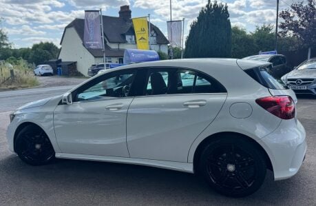 Mercedes-Benz A Class A 180 D AMG LINE 4