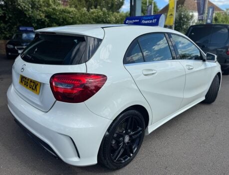 Mercedes-Benz A Class A 180 D AMG LINE 7
