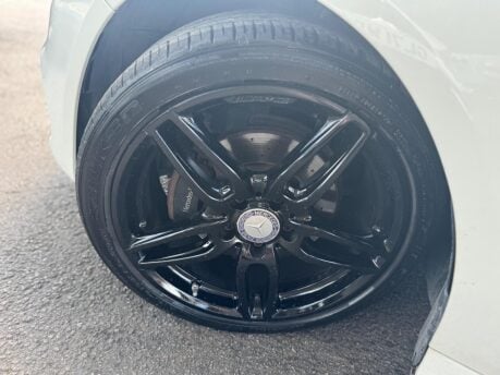 Mercedes-Benz A Class A 180 D AMG LINE 17