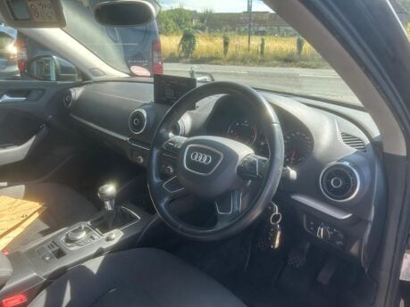 Audi A3 TDI SE 8