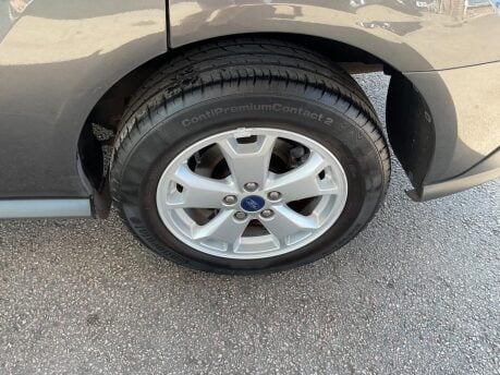 Ford Transit Connect 200 LIMITED P/V 15