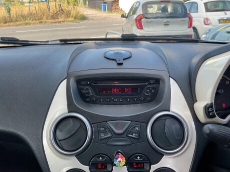 Ford Ka TITANIUM 11