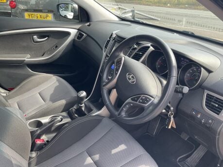 Hyundai i30 STYLE NAV BLUE DRIVE CRDI 9