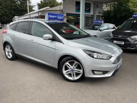 Ford Focus TITANIUM TDCI 6