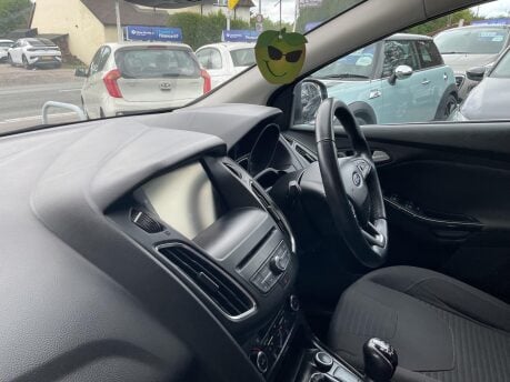 Ford Focus TITANIUM TDCI 14