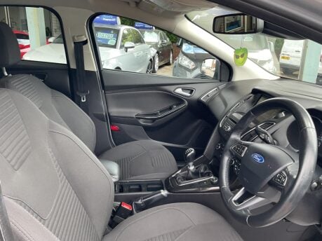 Ford Focus TITANIUM TDCI 16