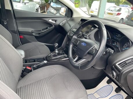 Ford Focus TITANIUM TDCI 17