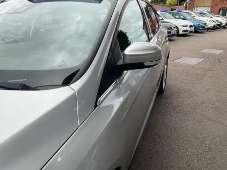 Ford Focus TITANIUM TDCI 26
