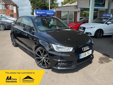 Audi A1 TFSI BLACK EDITION NAV 1