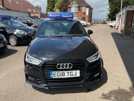 Audi A1 TFSI BLACK EDITION NAV 2