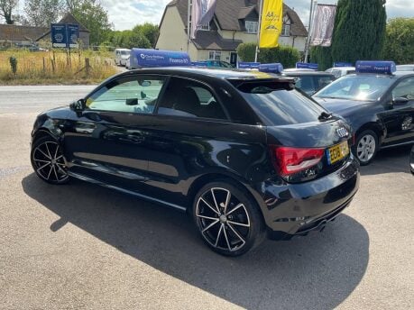 Audi A1 TFSI BLACK EDITION NAV 11