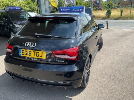 Audi A1 TFSI BLACK EDITION NAV 15
