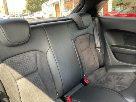 Audi A1 TFSI BLACK EDITION NAV 22