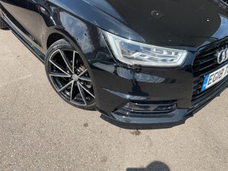 Audi A1 TFSI BLACK EDITION NAV 34