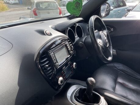 Nissan Juke TEKNA 15